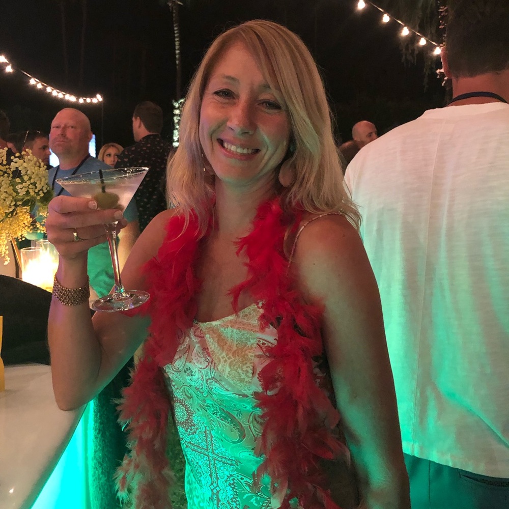 Meet your Posher, Kelly